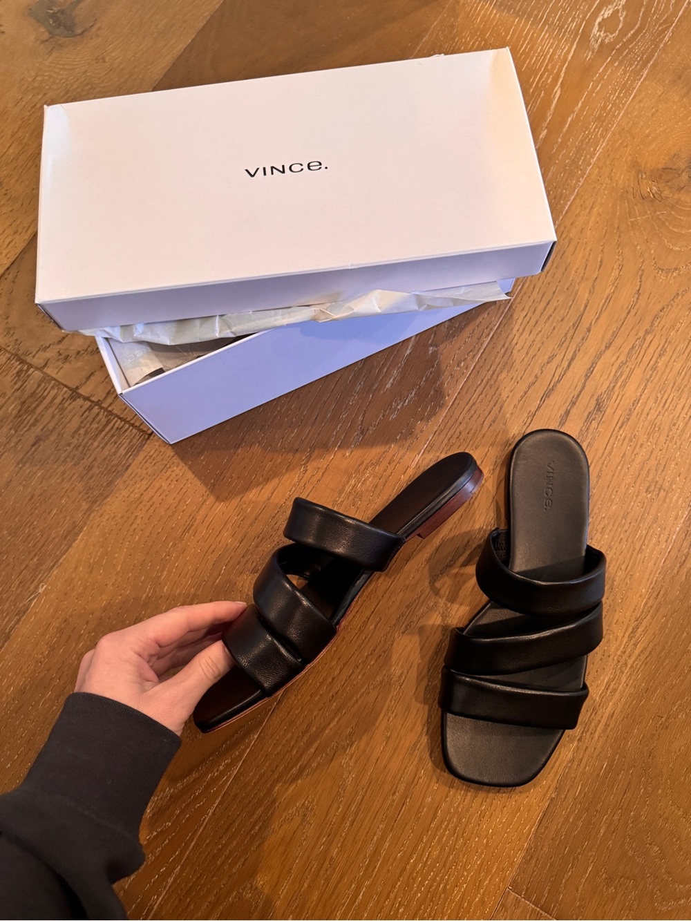 NWT Vince Black Leather Padded Slide Sandald